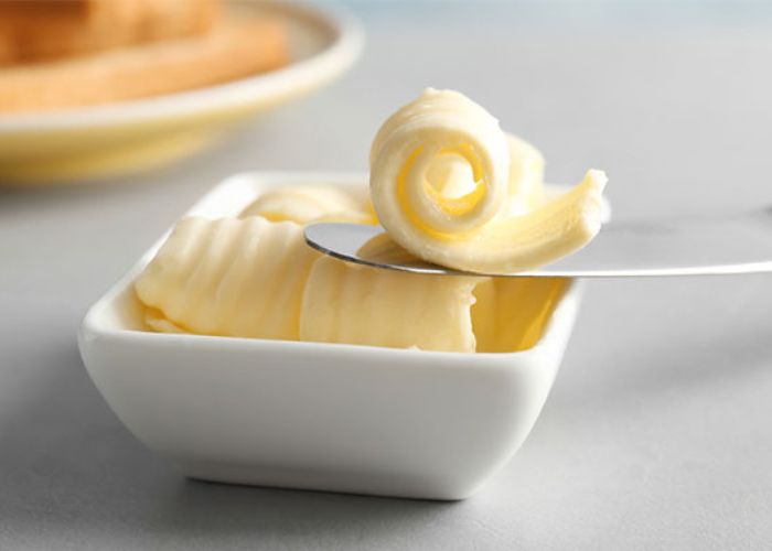 Ăn bơ có nổi mụn không