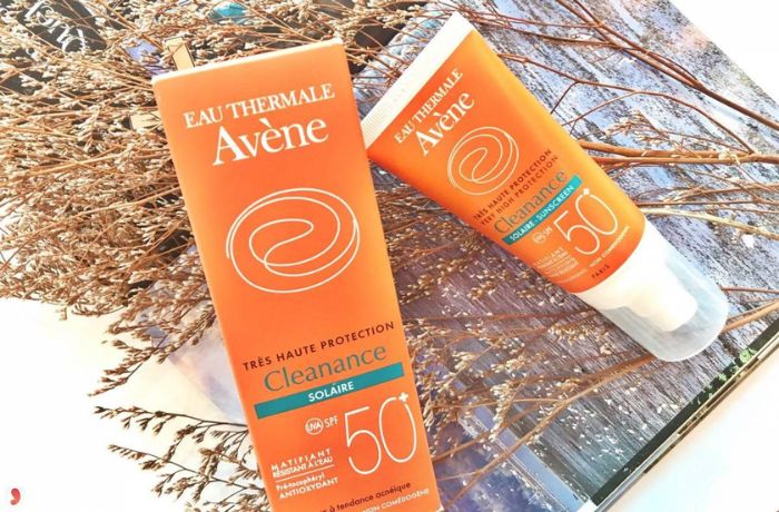 Kem chống nắng Avene Protection Cream SPF50+ cho da khô nhạy cảm