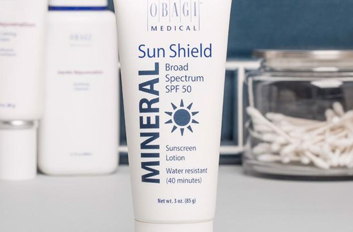 Kem chống nắng cho da khô nhạy cảm Obagi Sun Shield Mineral