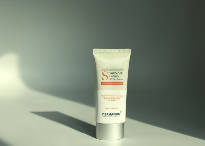 Review kem chống nắng Dermafirm có tốt không