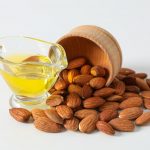 Dầu hạnh nhân với sức khỏe và làm đẹp: Công dụng, cách dùng và những lưu ý quan trọng