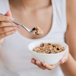 Ăn sáng sai cách: Sai lầm nhỏ gây mất cân bằng nội tiết tố và cách khắc phục